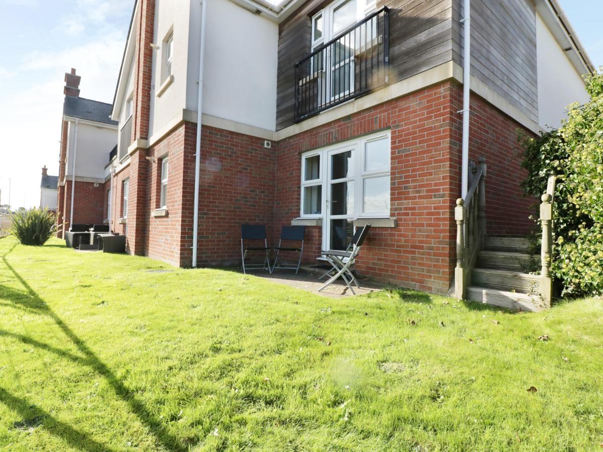 Bay View Villa Benllech Exterior photo